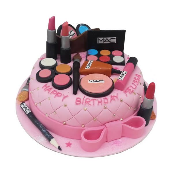 MAC Make up Cake